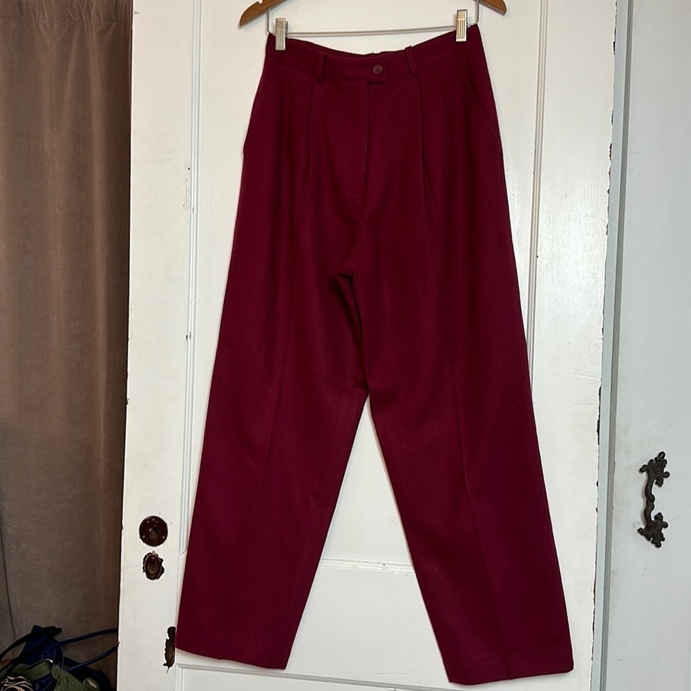 Vintage 80’s Savannah burgundy 100% wool pleated front trouser pants